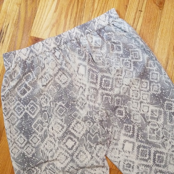 Harlowe & Graham Pants Gray Beige Snake Print M - Picture 5 of 8